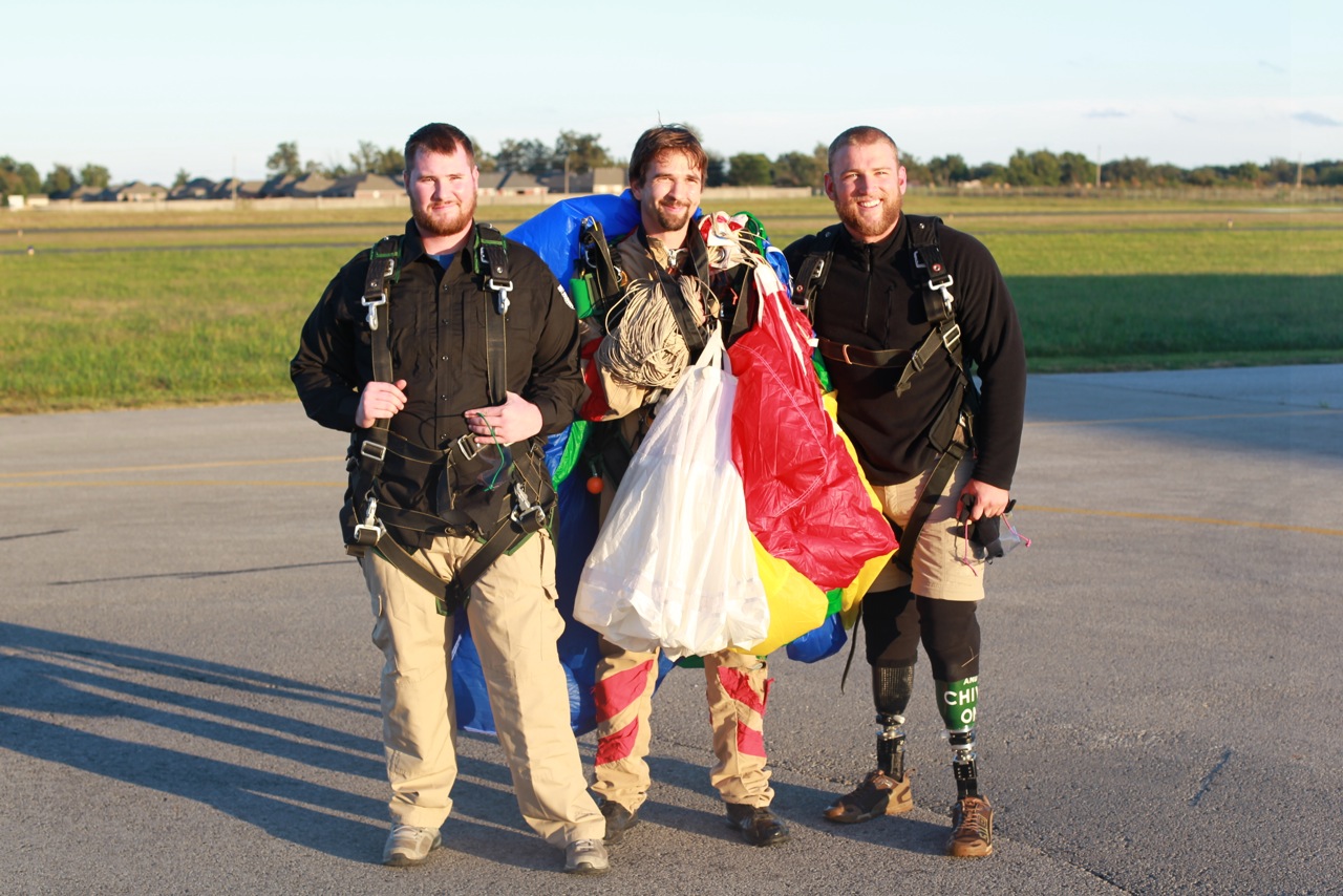 SDIA & SKYRANCH SKYDIVING SPONSOR COMBAT WOUNDED VETERANS FOR PARACHUTE JUMPS